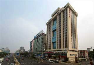 三瓣式移树机电机